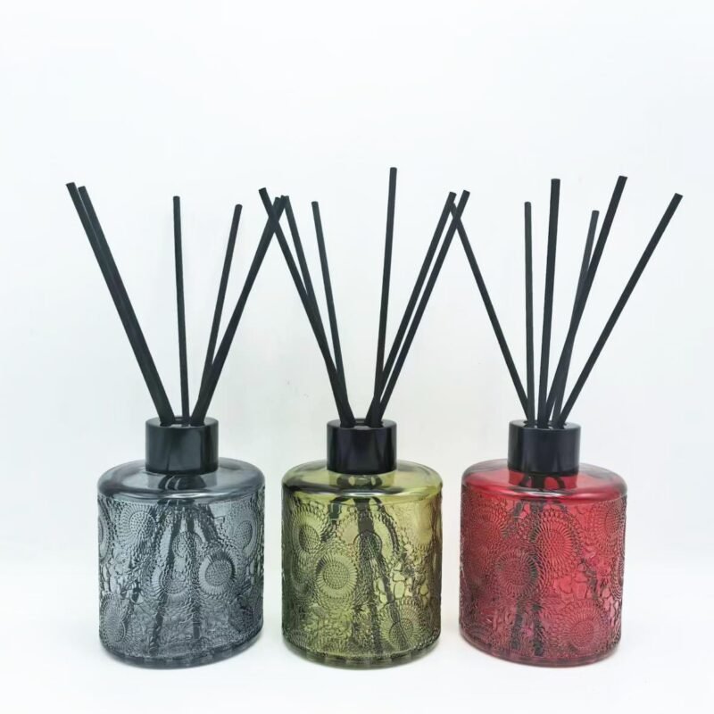 3-Pack Colored 180ml Refillable Reed Diffuser Bottles with 18 Black Diffuser Sticks